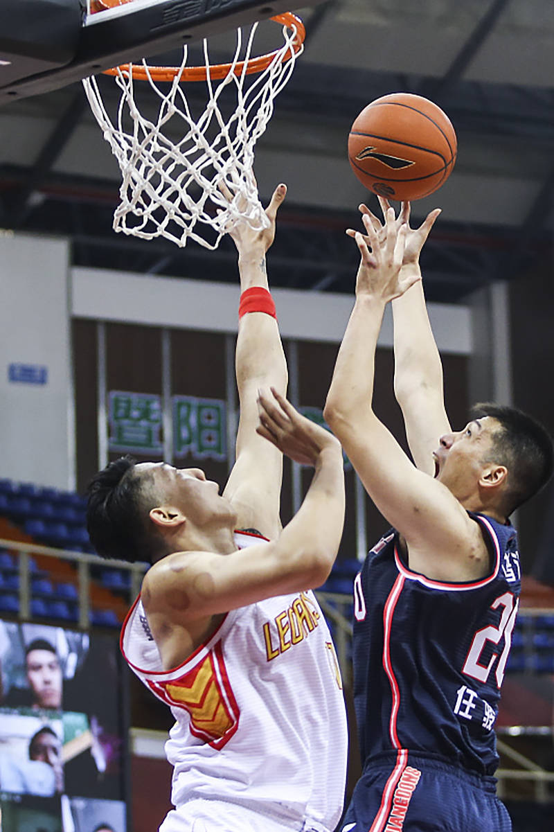 关于姑苏金雕队对阵岭东雷霆队，拉力赛附加赛失利，内线统治篮板——外援联手发威的信息