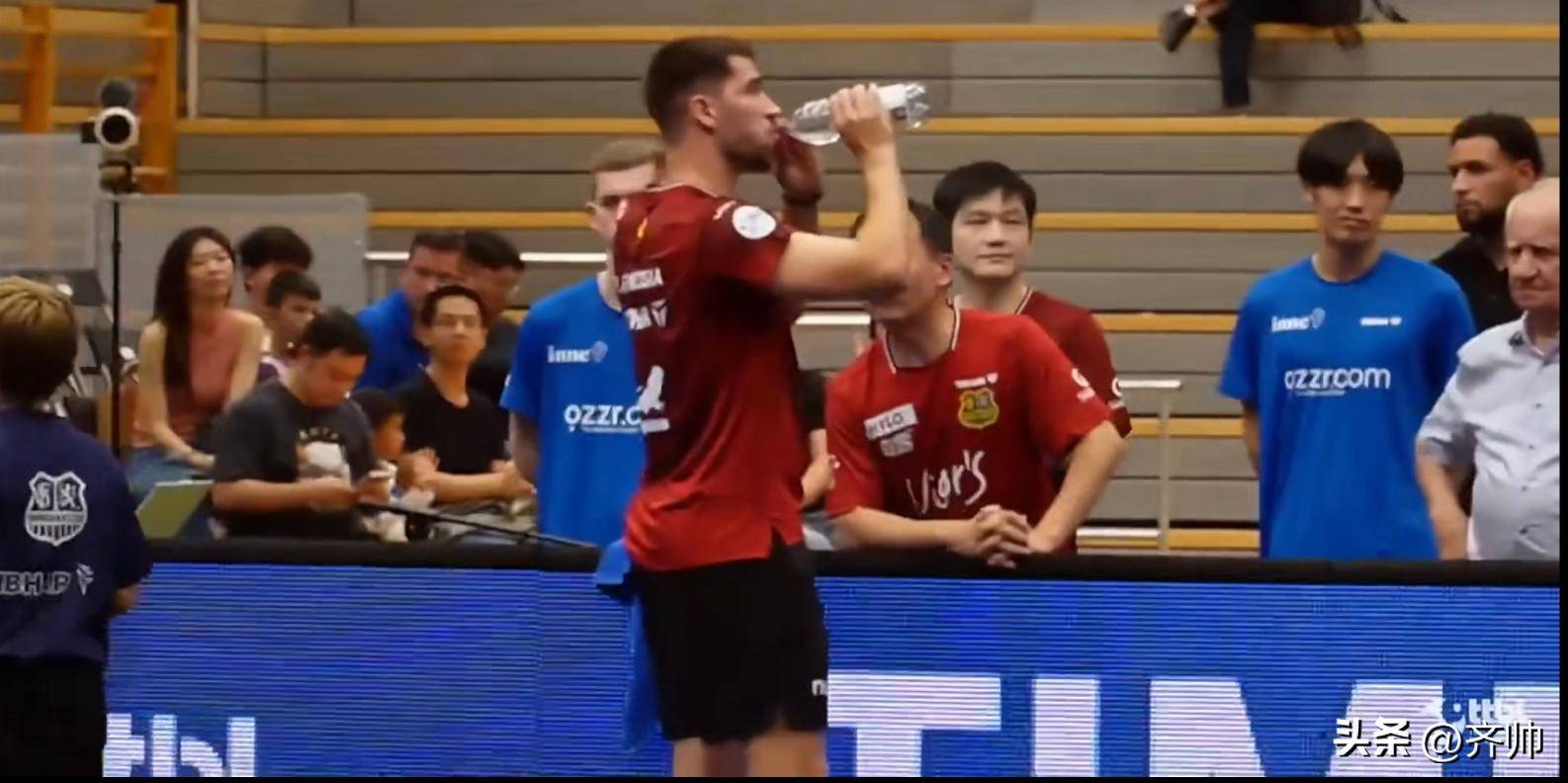 雷速- 赛地聚焦——德国杯今晨热度飙升，洛杉矶快船门线救险，赛场秩序良好，更衣室氛围转暖